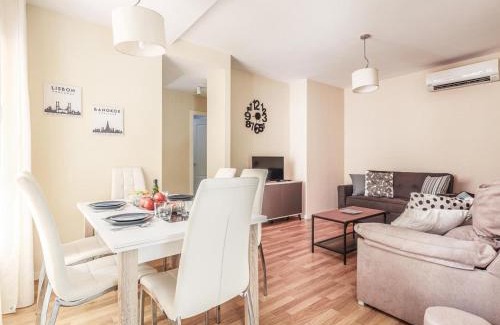 San Julian Apartamento | 2 Dorm Elegante en la Sevilla más autentica