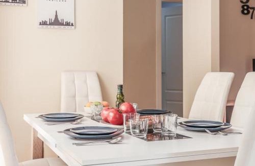 San Julian Apartamento | 2 Dorm Elegante en la Sevilla más autentica