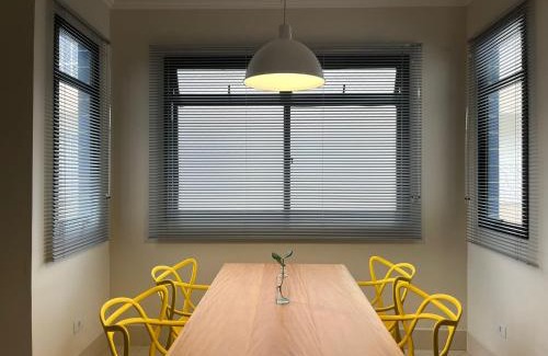 Barra da Lagoa Apartamento | 2 Dorms com ar split nos quartos, piscina, Wi-fi e 5min a pé da Praia do Itaguá