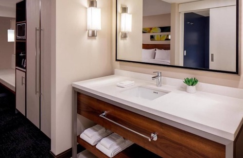 Waikiki Hotel | 2 Double Beds Room, Hilton Waikiki, Walk to Waikiki Beach, Rooftop Pool