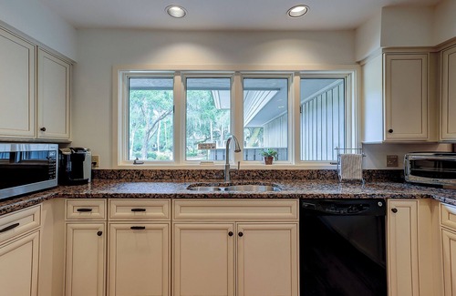 Oceanside Casa | 2 Duck Hawk - Sea Pines just a Short Walk to the Beach & Private Pool