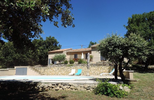 Bedoin Villa | Bedoin centro de la villa de 800 metros, piscina privada vallada a los pies del viento