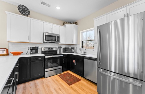 Branson Casa | Epic Homes | Sleeps 46 | Hot Tubs | Gas Grill