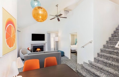 Anaheim Resort Hotel | 2 Family-Friendly Full Apartments w/ Cozy Fireplace and Full Kitchen - Parking