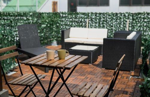 Asakusabashi Apartamento | 2 Floors for Rent,Max 11 People,Straight to Tokyo Shinjuku, Akihabara, Ueno, Asakusa,4 Min Walk to Asakusabashi Station,Spacious 96m2 plus Roof Balcony