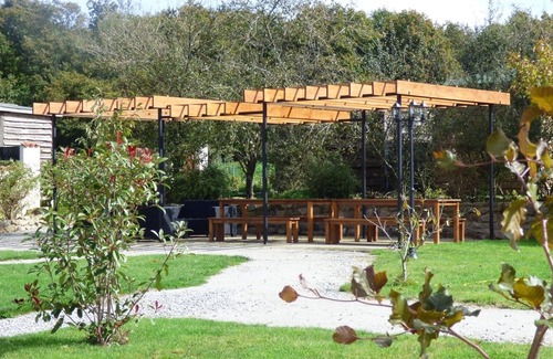 La Ferriere-en-Parthenay Casa | Tour de Francia 2020: casas rurales para familias con piscina, parque infantil y mucho más