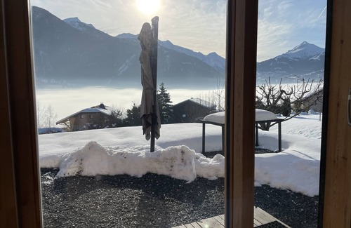 Passy Chalet De Esquí | 2** GÎTE IN CHALET WITH LARGE TERRACE AND VIEW OF MONT BLANC RANGE.