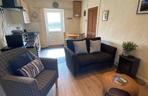 Bodorgan Cabaña | 2 Glantraeth Farm Cottage