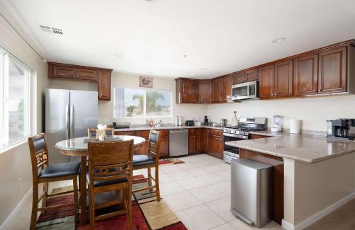 Paradise Hills Casa | 2 homes Central Villa