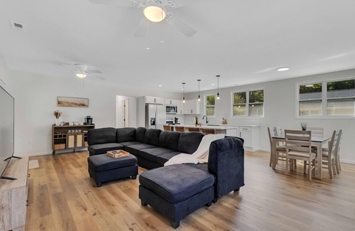 Kirkland Casa | 2 Homes! Coastal Vineyard Estate