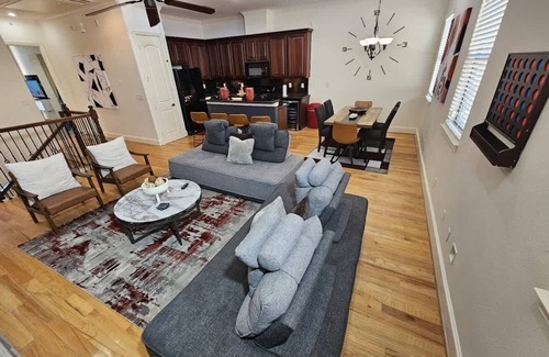 Houston Casa | 2 Homes for 1 | Galleria | Private Pool Retreat