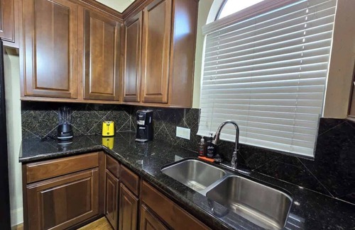 Woodlake - Briar Meadow Casa | 2 Homes for 1 Price Magnificent Pool Sleeps 16