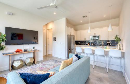 Galindo Casa | 2 Homes in 1 Centrally located near SoCo