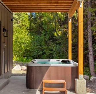 Government Camp Casa | 2 Homes Sleeps 22 Sauna Hot Tub Fire Pit