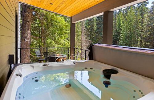Government Camp Casa | 2 Homes Sleeps 22 Sauna Hot Tub Fire Pit