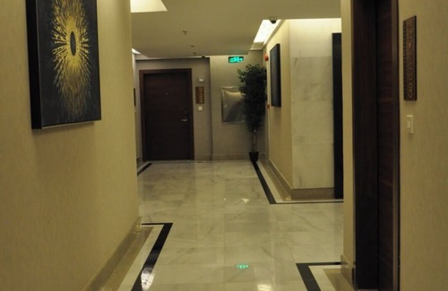 Mecca Apartamento | 2 Hotel Suites in Tranquil Makkah with AC