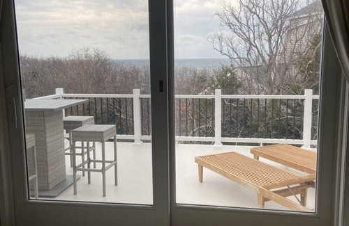 Villas Casa | 2 houses from Delaware Bay water views & hot tub