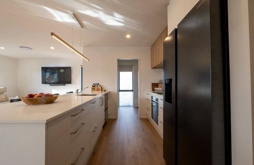 Prebbleton Apartamento | 2 Houses | Games Rooms | Walking distance to shops