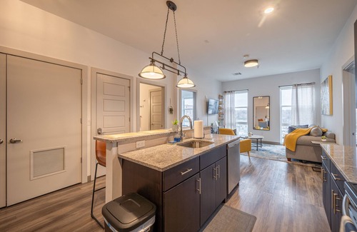 Hackensack Apartamento | 2 King Bed 2 Bath Easy ride to NYC and Shopping