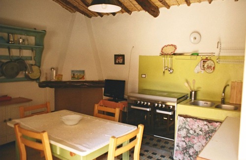Baunei Casa | 2 km from the sea stone farmhouse immersed in the true Sardinian countryside - sleeps 8