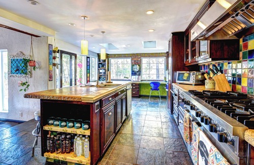 Calabasas Casa | 2 Luxury Malibu Homes Sleeps 30