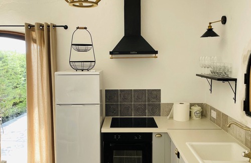 Roquefort-les-Pins Casa | 2 Maison Provence - Big garden - Salt water pool - 7 bedrooms, sleeps 15