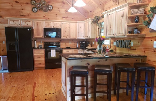 Spencer Cabina | Sherman Chalet, UPSCALE 2BD / 2BA en Fall Creek Falls