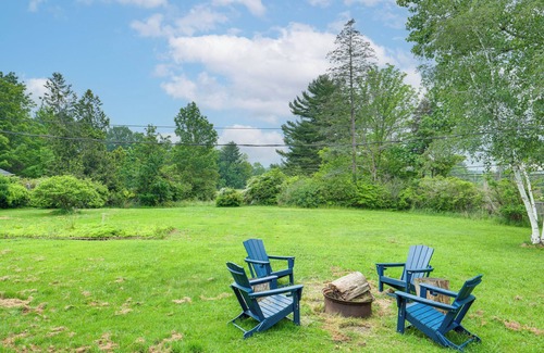 Chardon Casa | 2 Mi to Chardon Square: Spacious Farmhouse