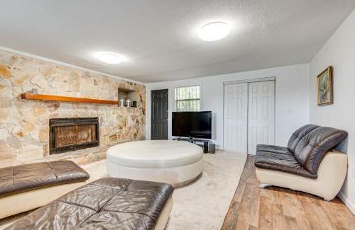 Cocoa Casa | 2 Mi to Cocoa Riverfront Park Home with Patio!