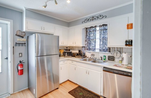 Columbia Casa | 2 Mi to Downtown Columbia: Home w/ Theater Room!