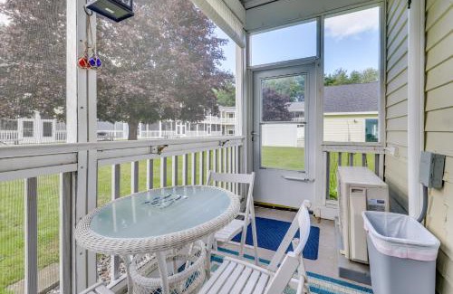 Wells Apartamento | 2 Mi to Drakes Island Beach Condo with Indoor Pool!