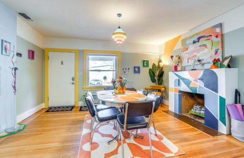 New Era Park Casa | 2 Mi to Golden 1 Center Historic Home with Deck!