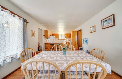 Volcano Casa | 2 Mi to Hawaii Volcanoes Nat'l Park: Tranquil Home