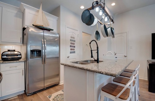 Montgomery Casa | 2 Mi to Lake Conroe Access: Home w/ Pool Table!