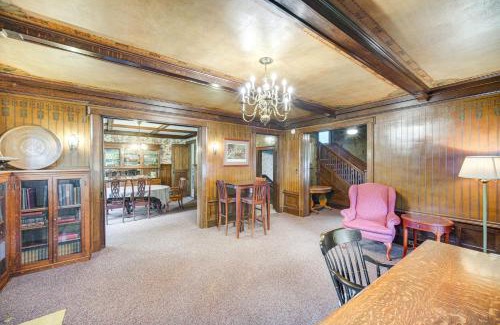Erie Casa | 2 Mi to Lake Erie Spacious Retreat Near Cafes!