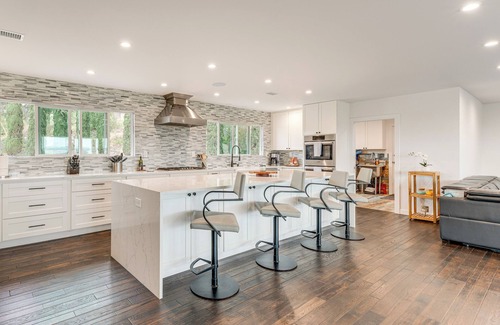 Poway Casa | 2 Mi to Lake Poway: Mtn-View Escape w/ Patio!