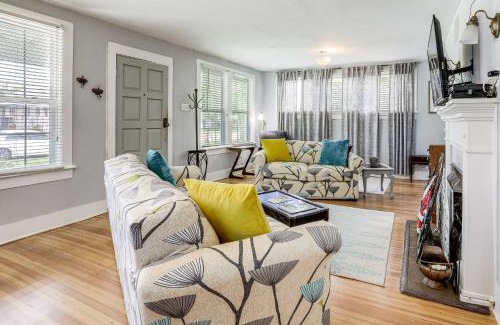 Mid City South Casa | 2 Mi to LSU Mid City Home with Yard and Patio!