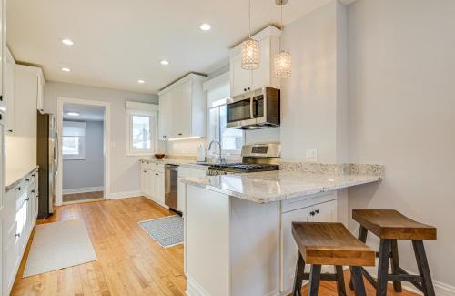 Evanston Casa | 2 Mi to Northwestern Updated Home with Game Room!