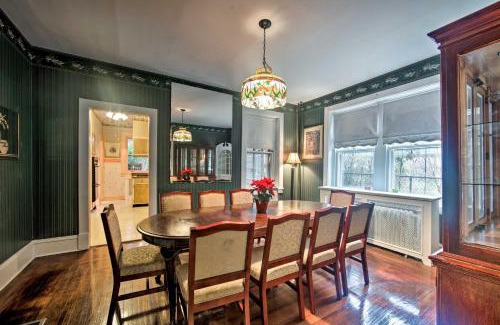 Reading Casa | 2 Mi to Reading Pagoda Spacious Home with Deck!