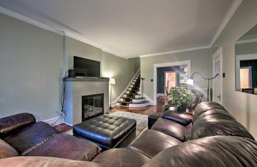 Reading Casa | 2 Mi to Reading Pagoda Spacious Home with Deck!