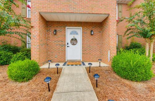Auburn Apartamento | 2 Mi to Tiger Territory! Condo with Community Pool