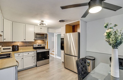 Waterbury Casa | 2 Mi to Town: Home w/Patio & Yard in Waterbury!