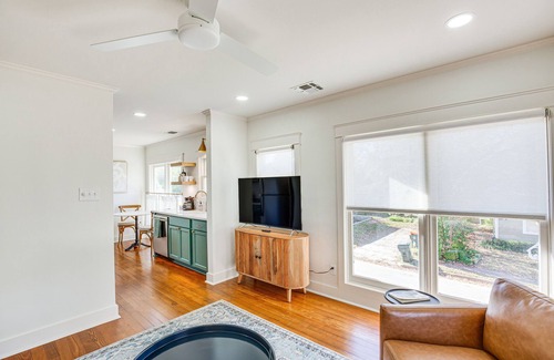 Tyler Apartamento | 2 Mi to Tyler Rose Garden: Vibrant Apartment!