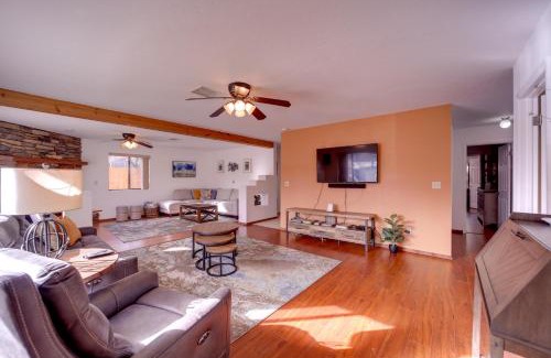 Prescott Casa | 2 Mi to Whiskey Row Tranquil Getaway with Deck!