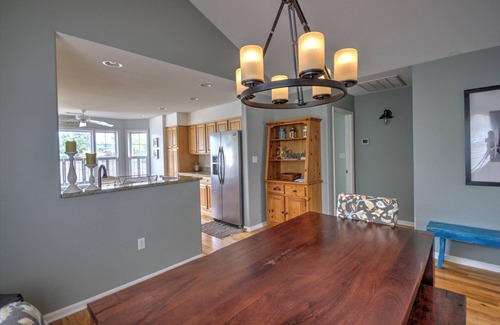 Savannah's Landing Casa | 2 Miles to Beach, Sleeps 8, 2 BR, 2 BA, with Community Pool, Tennis, Golf, & Other Free Activities