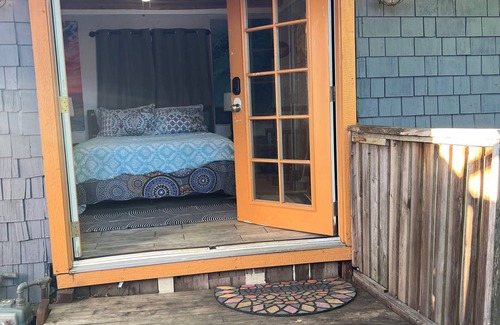 Soquel Cabina | 2 miles to Capitola Beach - studio w/ private yard