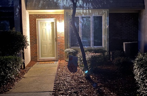 Wilmington Casa | 2 miles to UNCW, 5 miles to the beach & the best central location in town!
