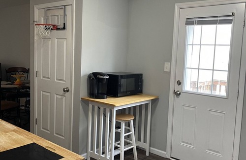 Clarksville Apartamento | 2 min from Fort Campbell, 2Bdrm, cul-de-sac