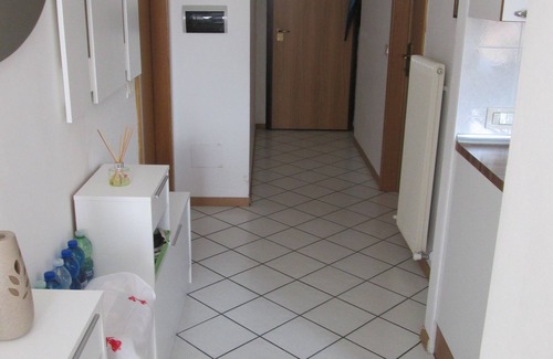 Riva del Garda Apartamento | 2 min from the historic center. Small apartment in quiet area with balcony.