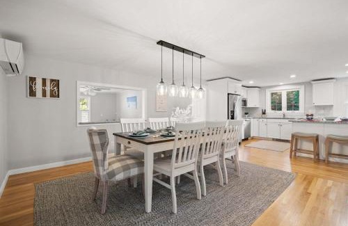 Dennis Casa | 2 Min to Mayflower Beach Dog Friendly